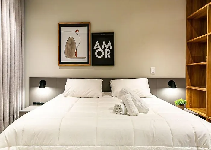 Apartamento moderno em condomínio com infraestrutura de clube CA14I